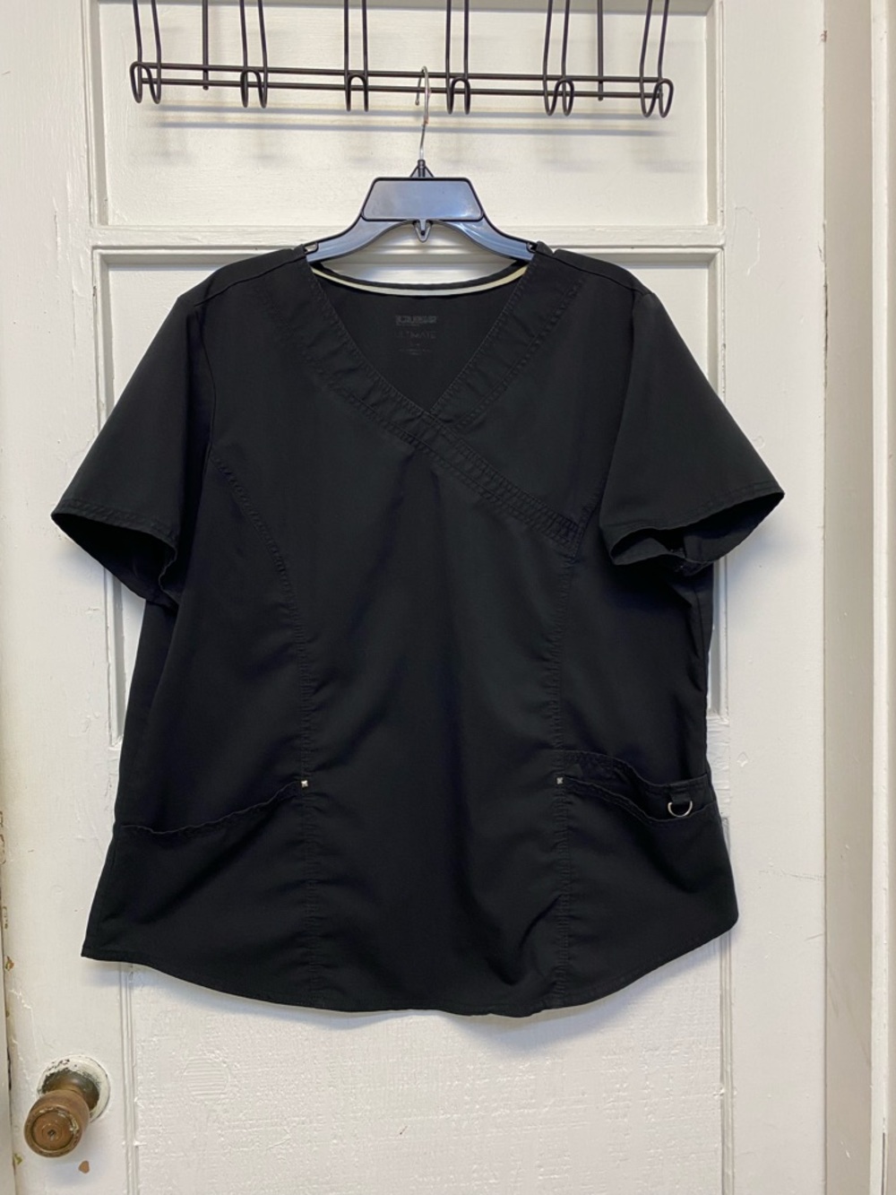 Scrubstar Women's 3-Pocket V Neck Scrub Top size XL bust 24” black